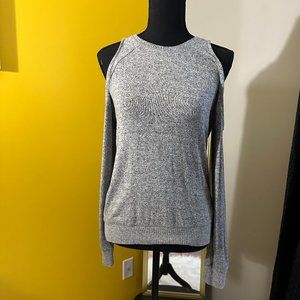 Abercrombie & Fitch Cold Shoulder Sweater size XS Gray Sweater